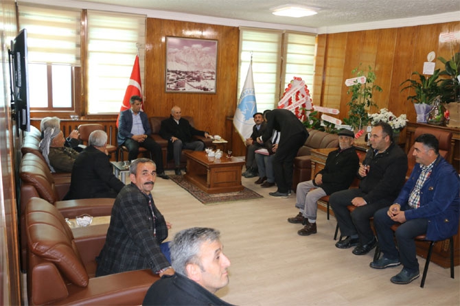 Karaman ve Ataş’a tebrik ziyaretleri sürüyor 11