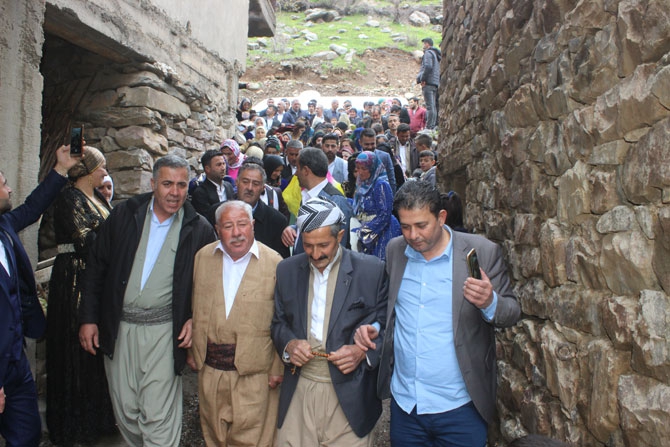 Ölmez ailesinin mutlu günü! 11