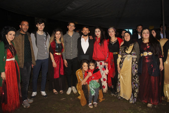 Ölmez ailesinin mutlu günü! 13