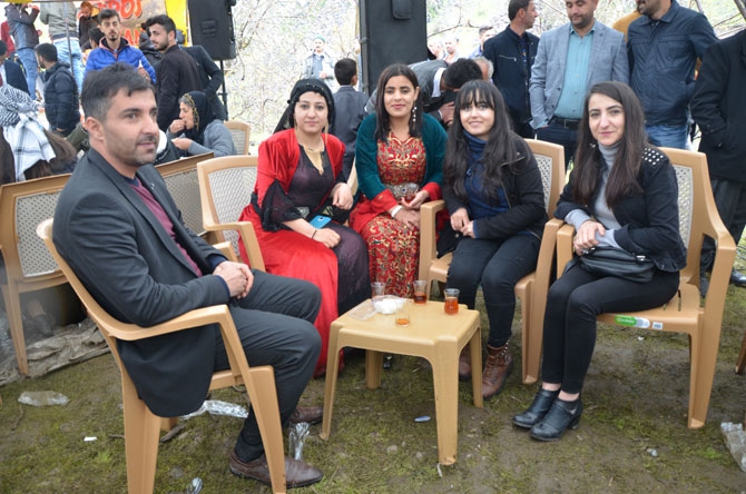 Ölmez ailesinin mutlu günü! 16