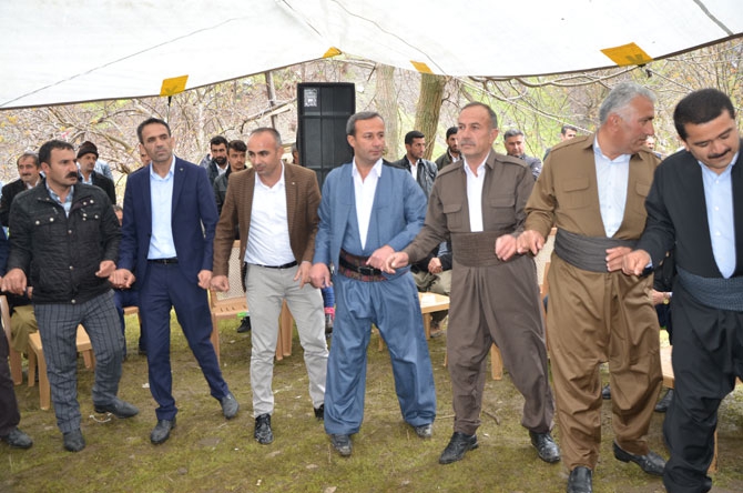 Ölmez ailesinin mutlu günü! 28