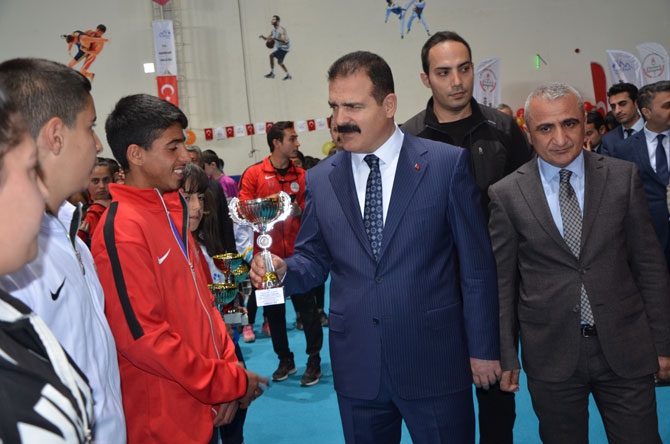 Hakkari’de TÜBİTAK bilim fuarı etkinliği 11