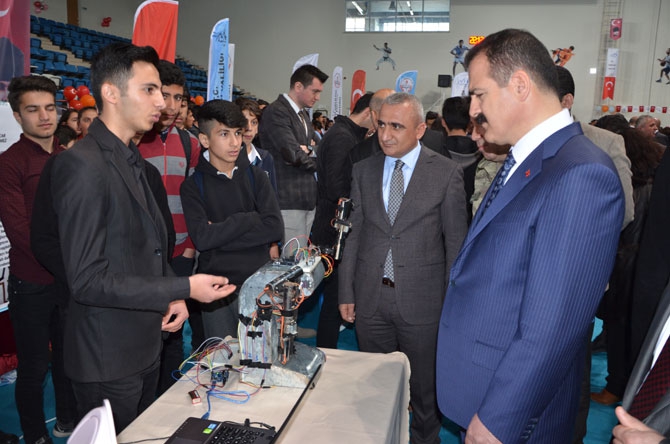 Hakkari’de TÜBİTAK bilim fuarı etkinliği 5