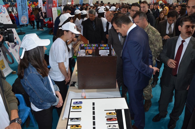 Hakkari’de TÜBİTAK bilim fuarı etkinliği 7