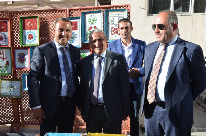 Hakkari'deki tutuklu ve hükümlüler sergi açtı 11