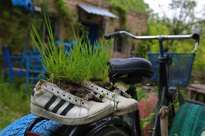 Hayalindeki evi yaptı: Kentten uzak, her şey mavi 7