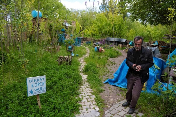 Hayalindeki evi yaptı: Kentten uzak, her şey mavi 8