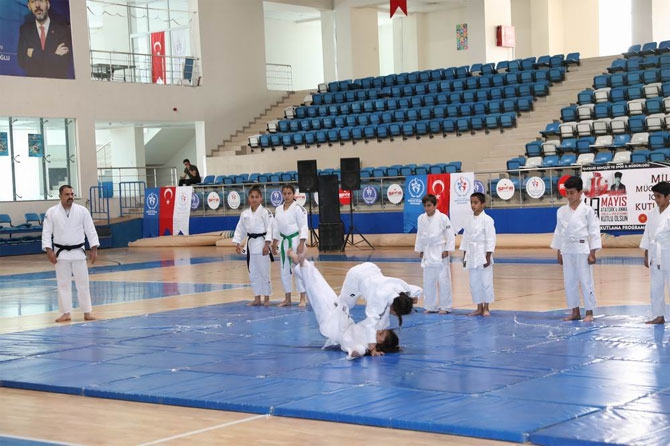Hakkari'de 19 Mayıs kutlamaları 9
