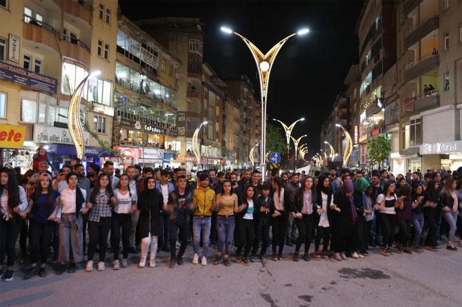 Hakkari 19 Mayıs'ı Atabarı oynayarak kutladı! 5