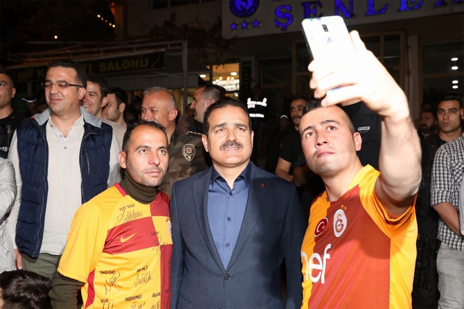 Hakkari 19 Mayıs'ı Atabarı oynayarak kutladı! 6