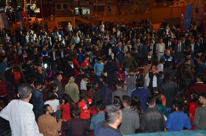 Hakkari'de "Ters Lale ve Uçkun Festivali" 20