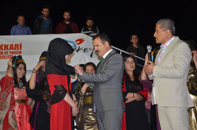 Hakkari'de "Ters Lale ve Uçkun Festivali" 22