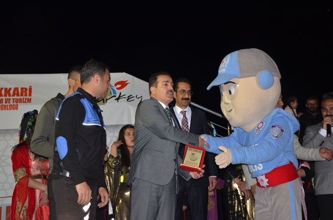 Hakkari'de "Ters Lale ve Uçkun Festivali" 23