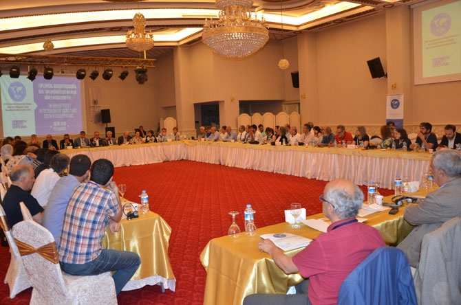 Diyarbakır'da Güney Afrika Barışı konuşuldu 7