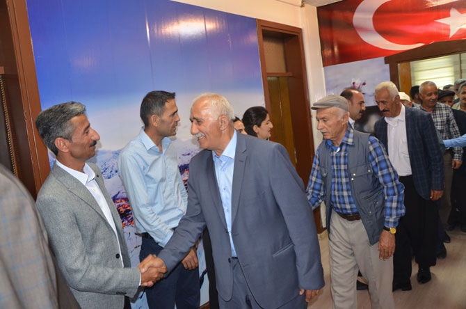 Hakkari Belediyesi'nde bayramlaşma! 1