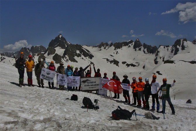 Bayramda, Cilo-Sat Dağları'na tırmandılar 2