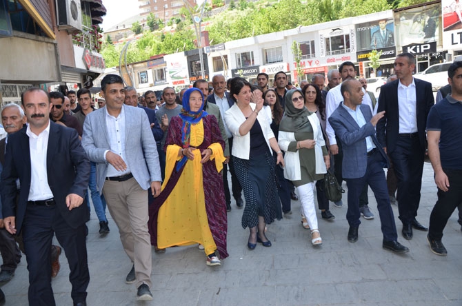 Buldan, İstanbul İçin Hakkari’den destek istedi 1