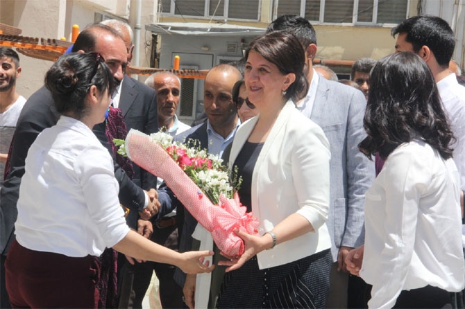 Buldan, İstanbul İçin Hakkari’den destek istedi 13