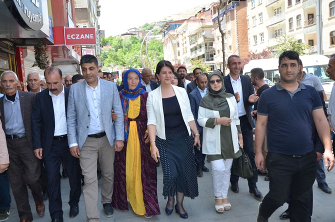Buldan, İstanbul İçin Hakkari’den destek istedi 3