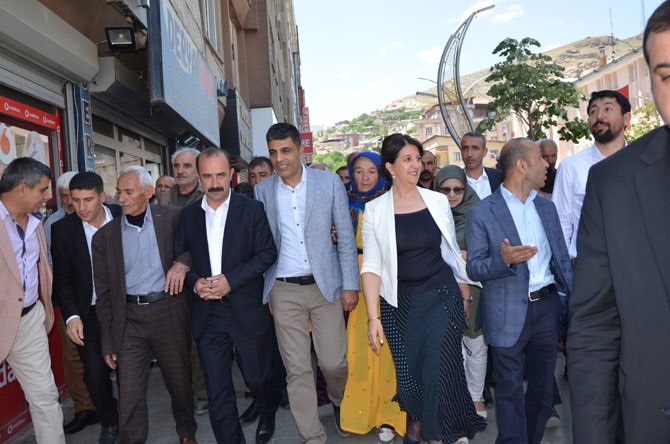 Buldan, İstanbul İçin Hakkari’den destek istedi 4