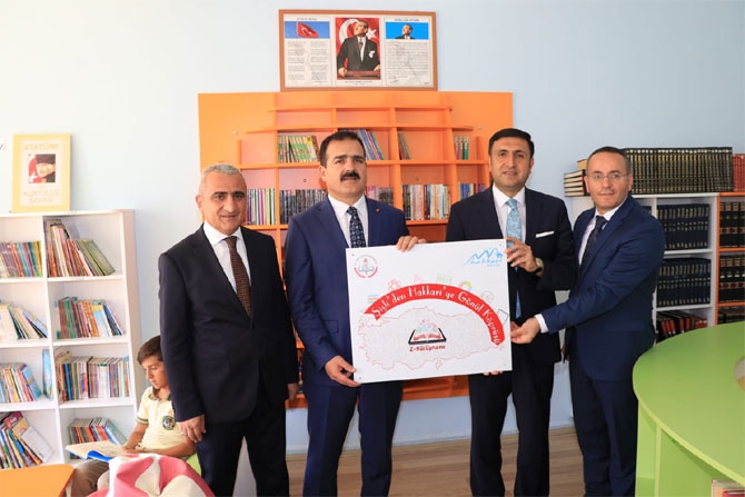 Hakkari'de Z- Kütüphanenin açılışı yapıldı 13