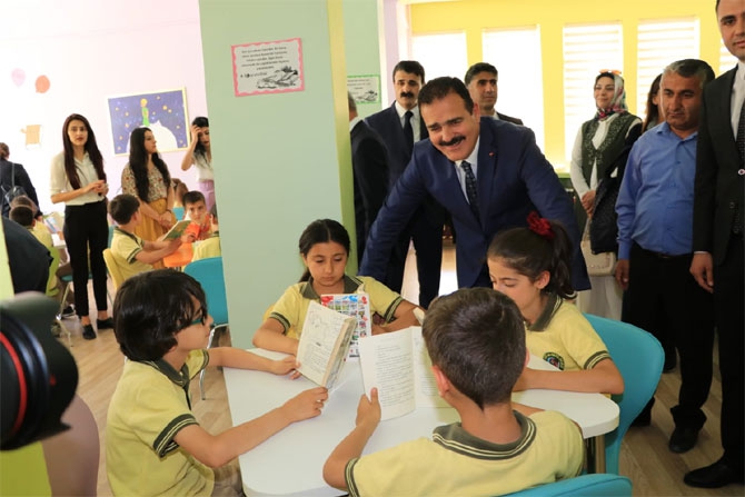 Hakkari'de Z- Kütüphanenin açılışı yapıldı 15