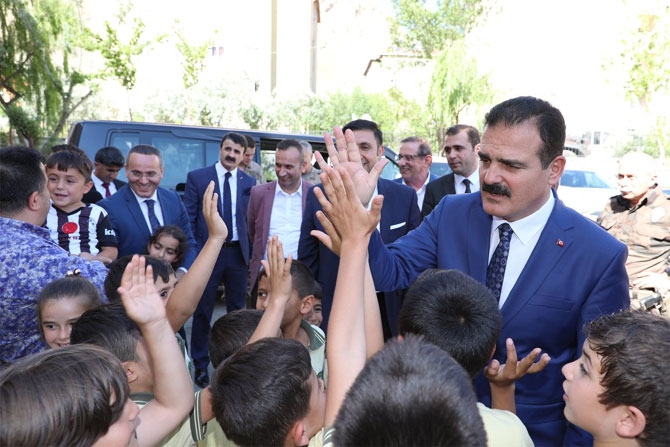 Hakkari'de Z- Kütüphanenin açılışı yapıldı 7