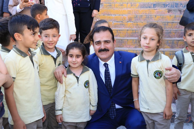 Hakkari'de Z- Kütüphanenin açılışı yapıldı 9