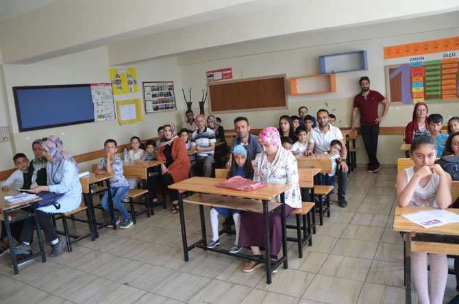 Hakkari'de öğrencilerin yaz tatili sevinci 10