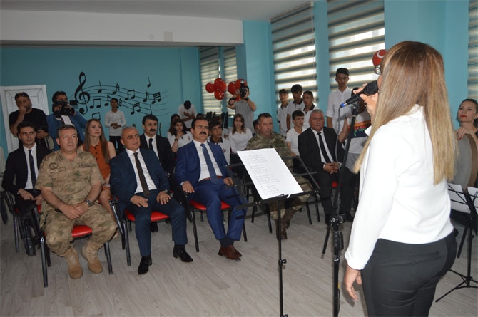 Hakkari'de öğrencilerin yaz tatili sevinci 3