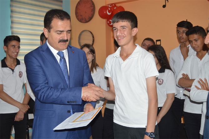 Hakkari'de öğrencilerin yaz tatili sevinci 6