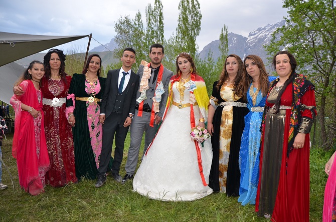 Özer Ailesinin mutlu günü 11