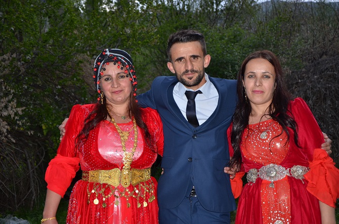 Özer Ailesinin mutlu günü 14