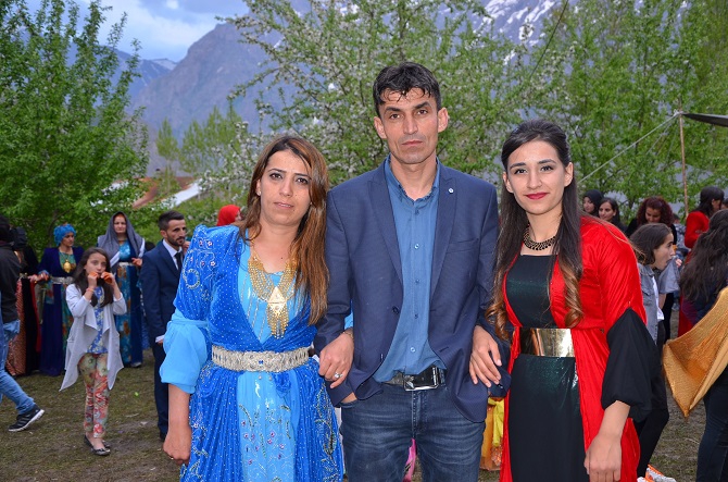 Özer Ailesinin mutlu günü 22