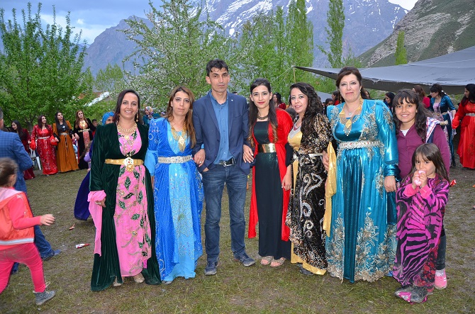 Özer Ailesinin mutlu günü 24