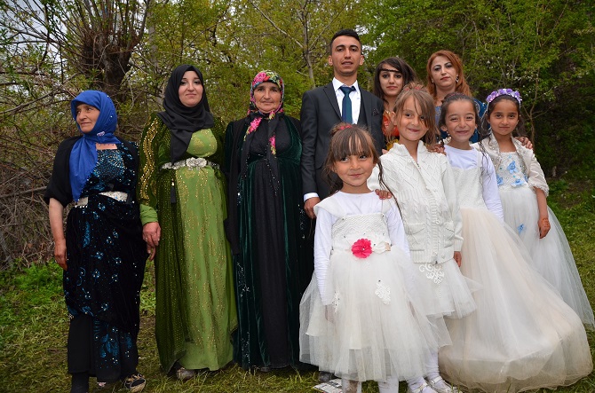 Özer Ailesinin mutlu günü 30