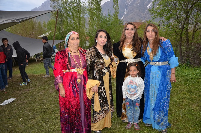 Özer Ailesinin mutlu günü 34