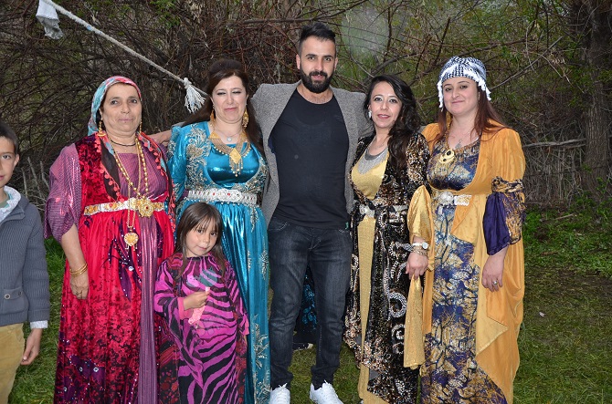 Özer Ailesinin mutlu günü 37