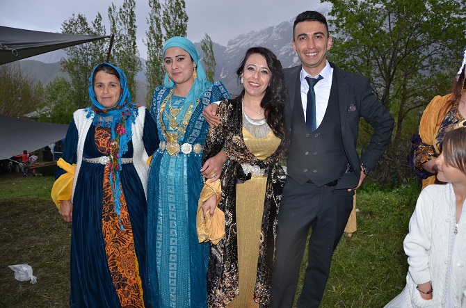 Özer Ailesinin mutlu günü 43