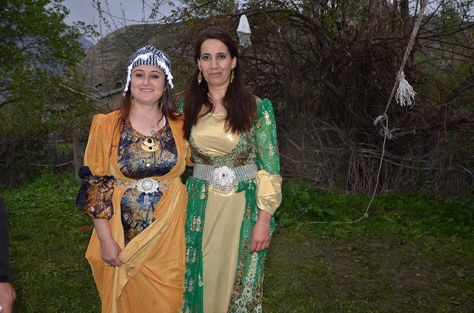 Özer Ailesinin mutlu günü 45