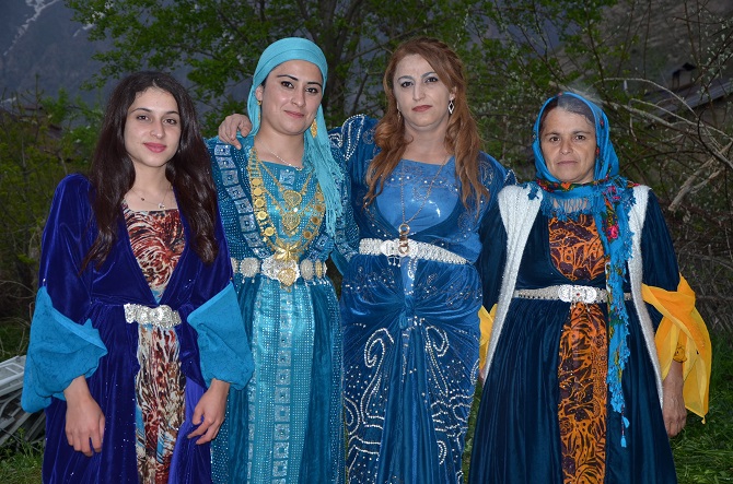 Özer Ailesinin mutlu günü 46