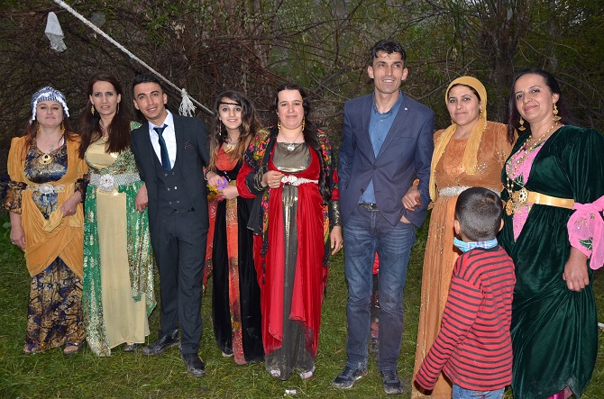 Özer Ailesinin mutlu günü 47