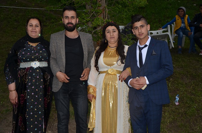 Özer Ailesinin mutlu günü 49