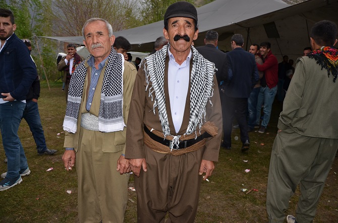 Özer Ailesinin mutlu günü 55