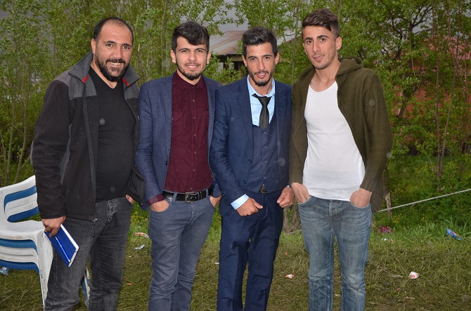 Özer Ailesinin mutlu günü 58