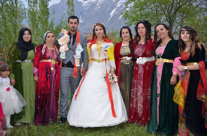 Özer Ailesinin mutlu günü 8