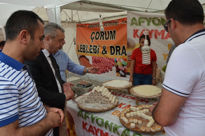 Hakkari’de yöresel ürünler fuarı açıldı! 10