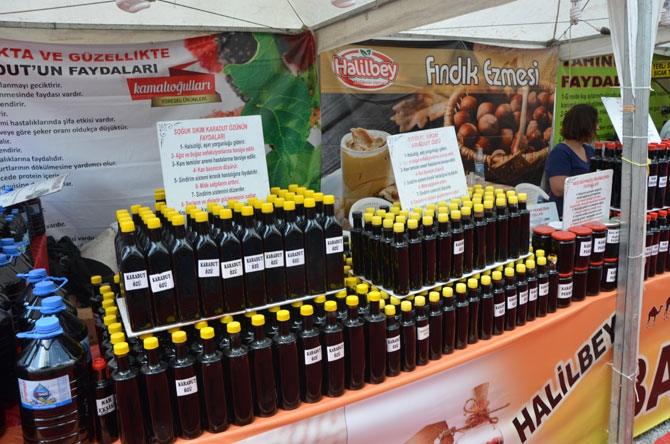 Hakkari’de yöresel ürünler fuarı açıldı! 2