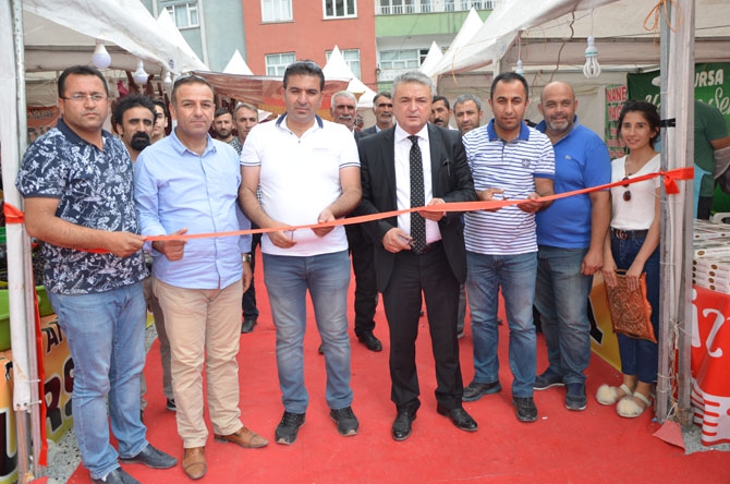 Hakkari’de yöresel ürünler fuarı açıldı! 7