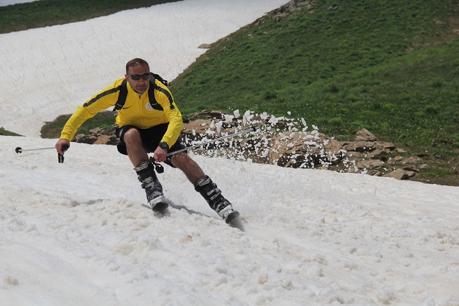 Yaz ayında Hakkari'de kaymanın keyfinin yaşadılar 6